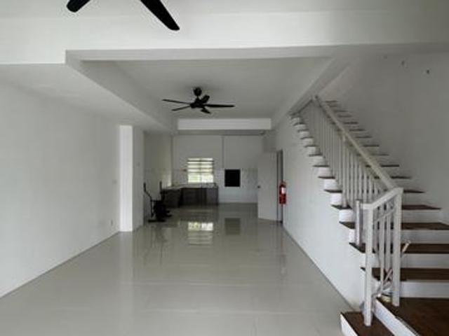 Terraced House for sale in Tanjong Sepat, Selangor