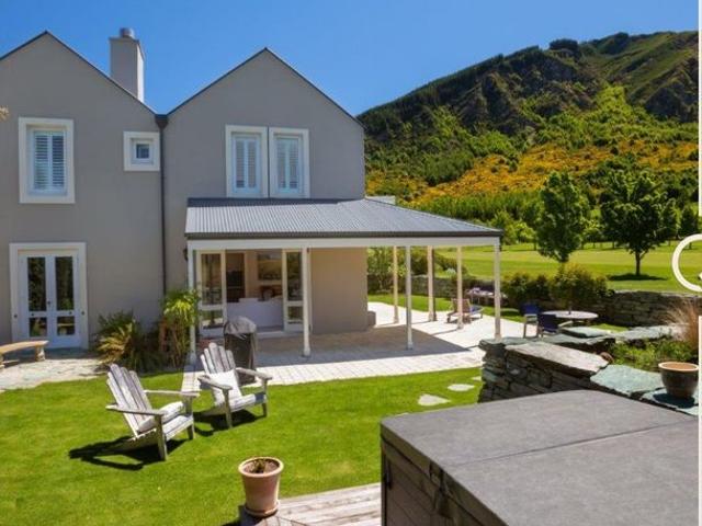 House for rent in Otakou