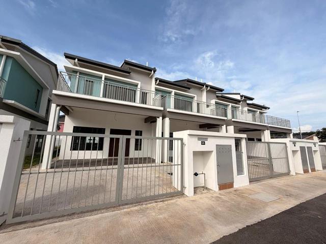 Terraced House for sale in Shah Alam, Petaling