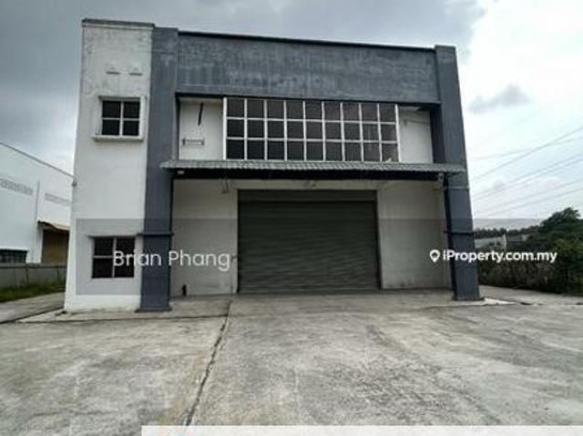 Warehouse for rent in Petaling, Alam Impian