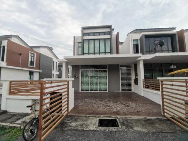 Terraced House for sale in Tanjong Sepat, Selangor