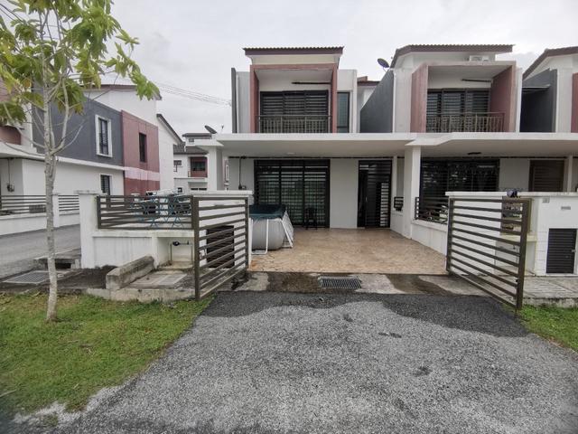 Terraced House for sale in Tanjong Sepat, Selangor