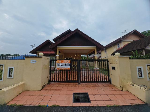 Bungalow for rent in Nilai, Seremban