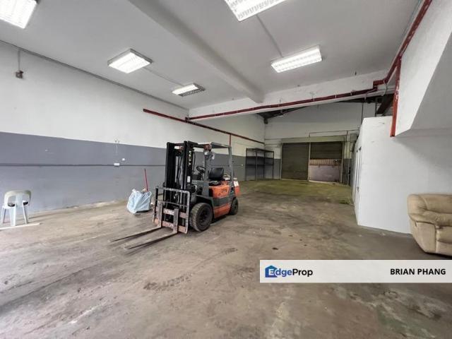 Warehouse for rent in Petaling, Alam Impian