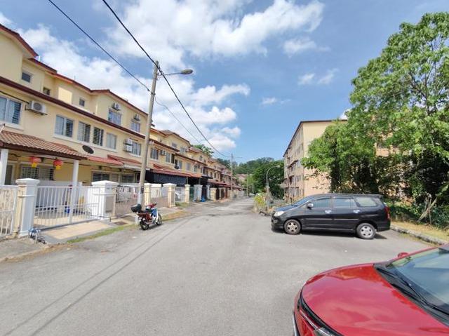 Townhouse for sale in Kajang, Langat