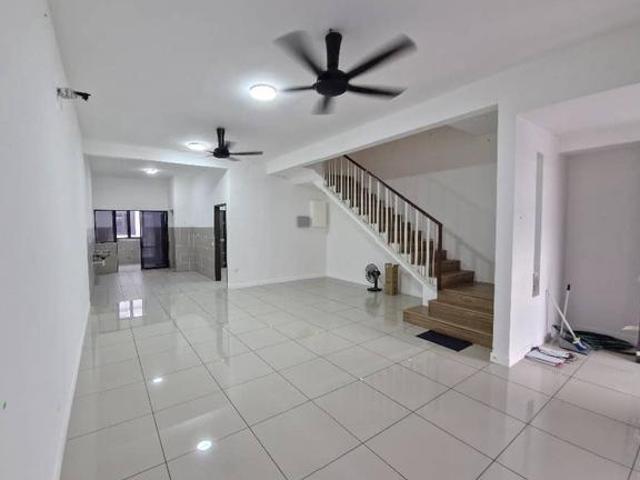 Terraced House for rent in Tanjong Sepat, Selangor