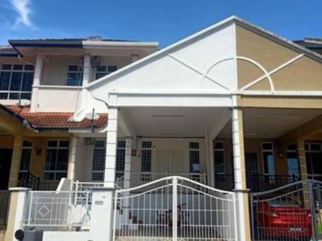 Terraced House for rent in Malaka