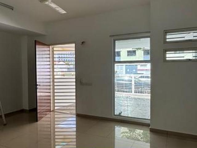 Terraced House for rent in Mukim 13, Georgetown