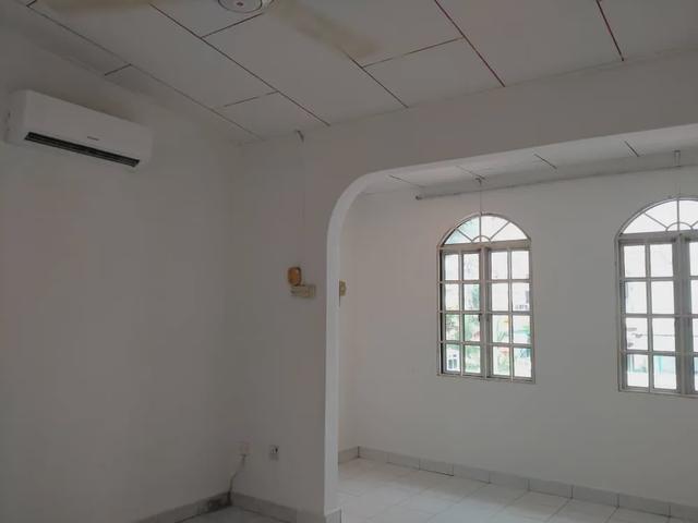 Terraced House for sale in Seri Kembangan, Majlis Bandaraya Subang Jaya