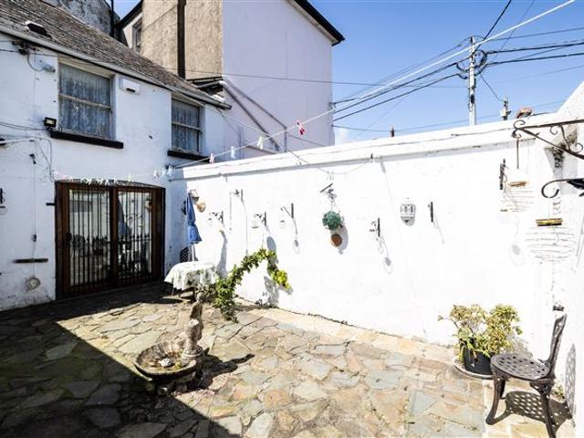 Terraced House for sale in Bray, North Tipperary