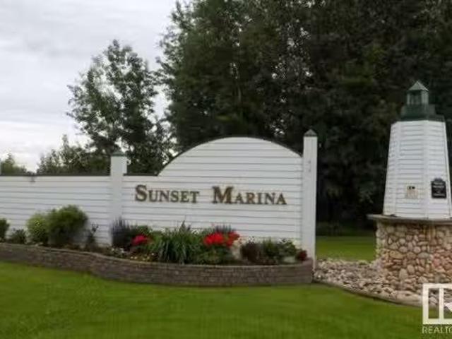House for sale in Alberta