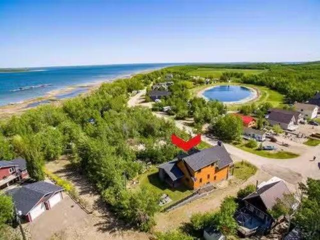 House for sale in Alberta