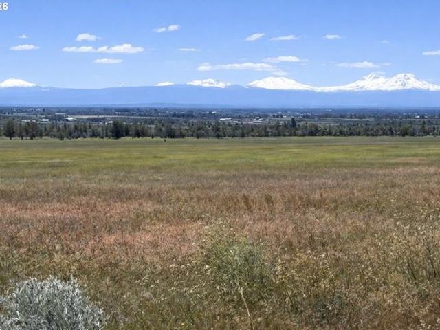 Farm for sale in Powell Butte, Crook County