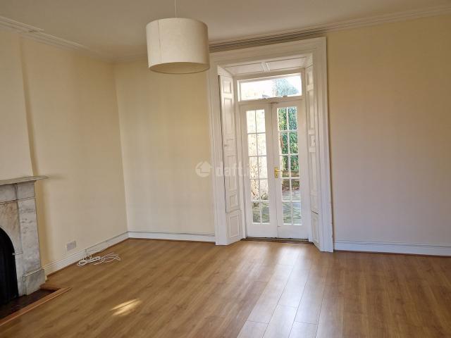 House to rent in Blackrock