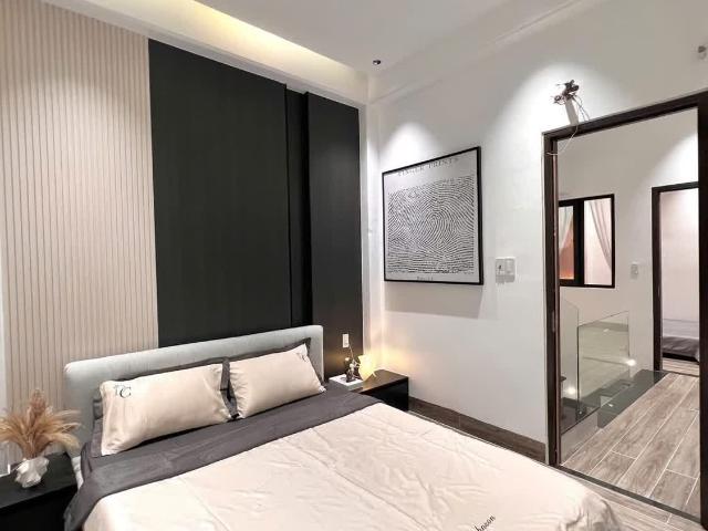 Nhà mặt phố bán
