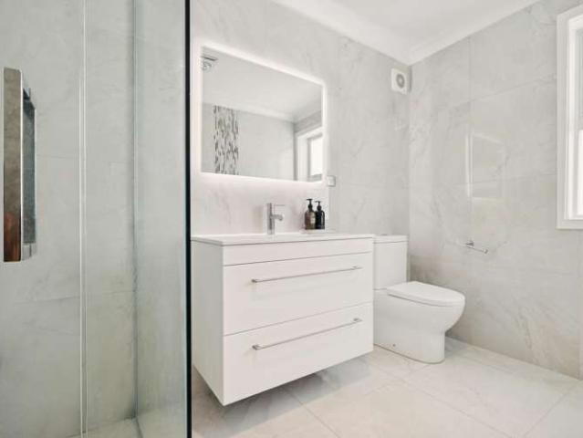 House for sale in Riverhead