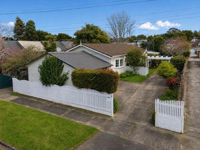 House for sale in Balmoral, Oroua County
