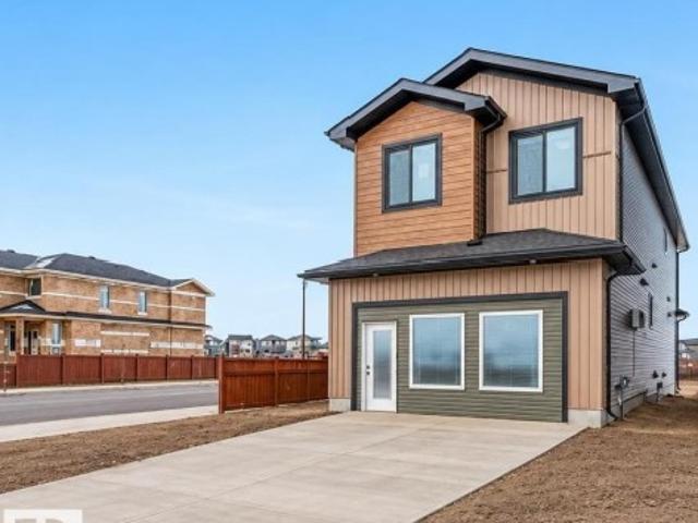 House for sale in Spruce Grove, Alberta