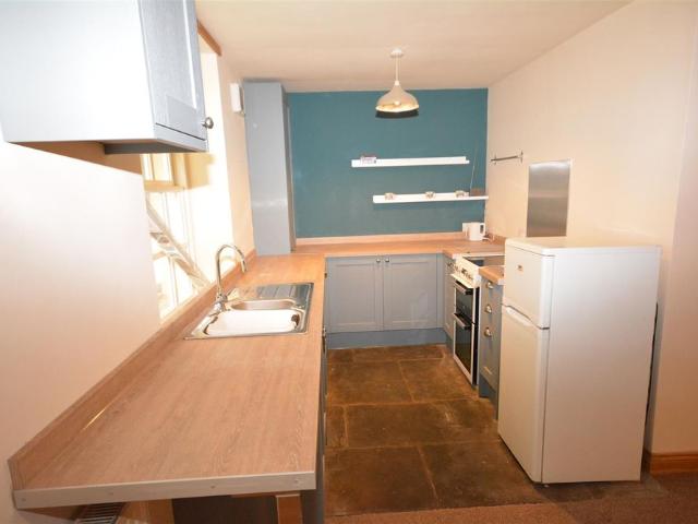 House for rent in Froggatt, East Midlands