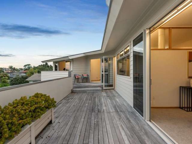 House for sale in Cockle Bay, Howick