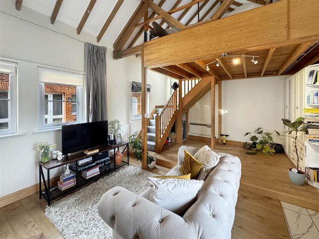 Apartment for rent in Chipping Hill, Essex