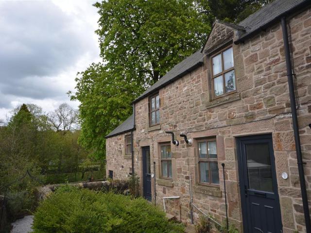 House for rent in Froggatt, East Midlands