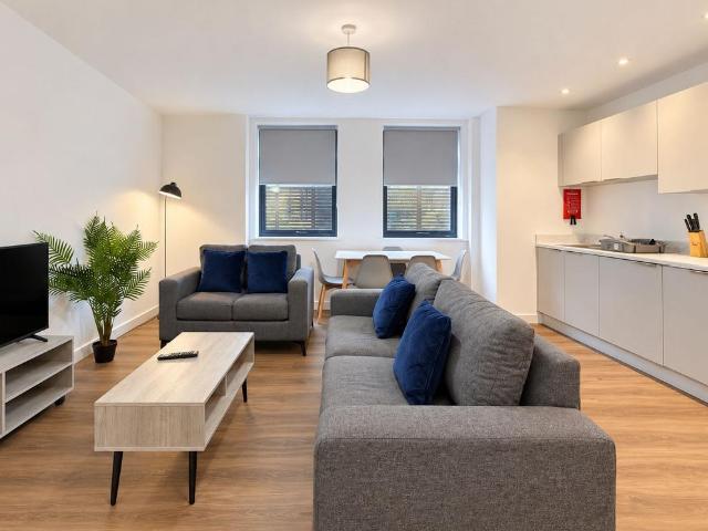 Apartment for rent in Old Town, Swindon
