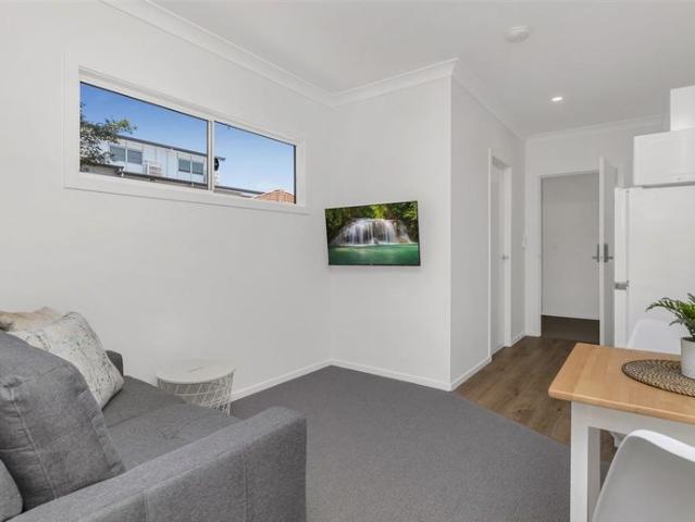 Granny Flat for rent in Toombul, Queensland