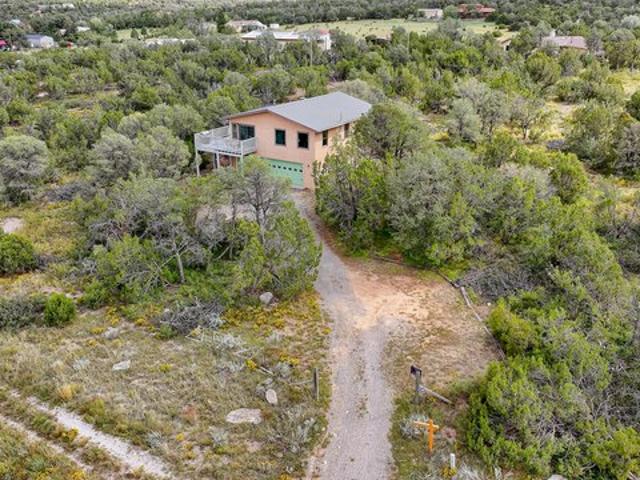 House for sale in Edgewood, New Mexico