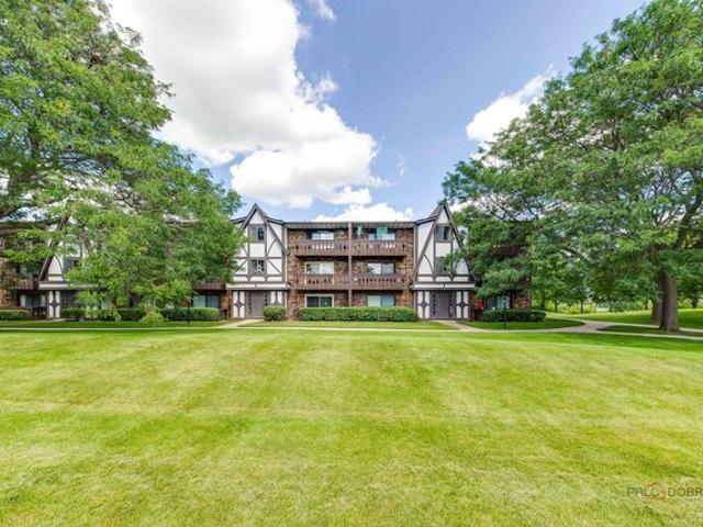 Condo for sale in Vernon Hills, Illinois
