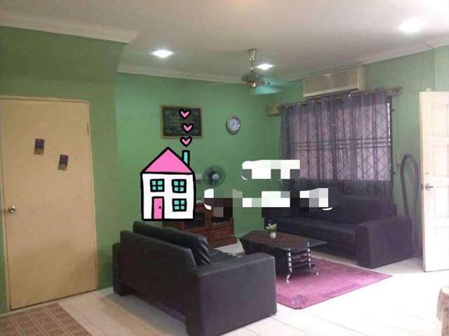 Terraced House for sale in Long Miri
