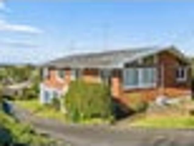 House for sale in Three Kings, Oroua County