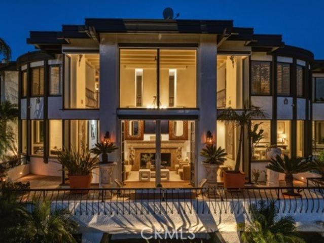 House for sale in Corona Del Mar, California