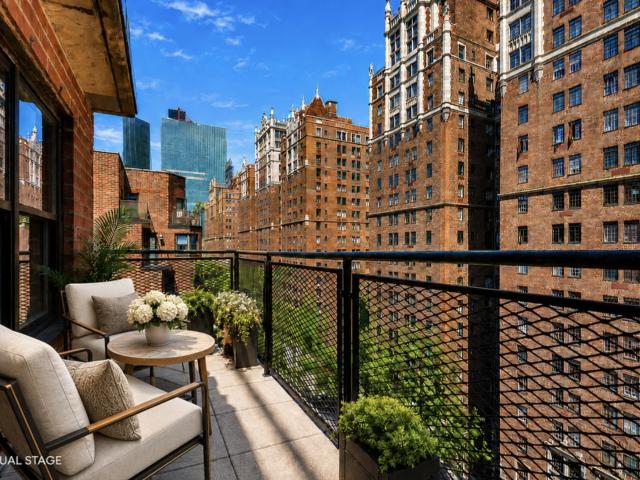 Property for sale in Manhattan Community Board 6, New York