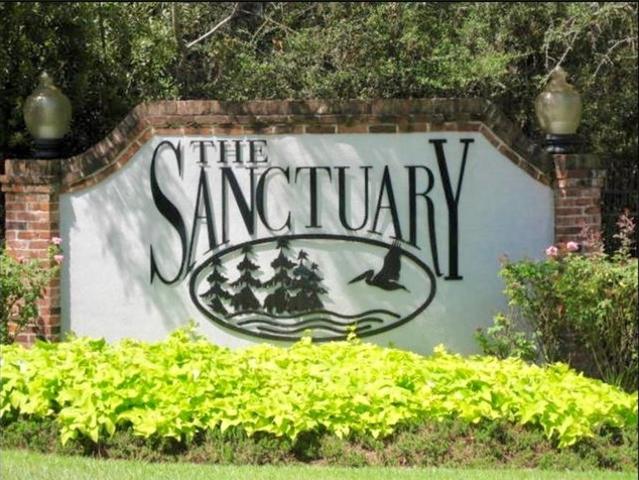 Land for sale in Mandeville, Louisiana