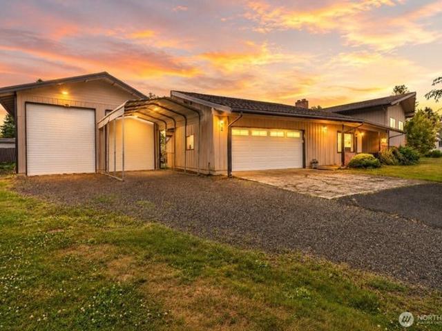 House for sale in Cosmopolis, Washington