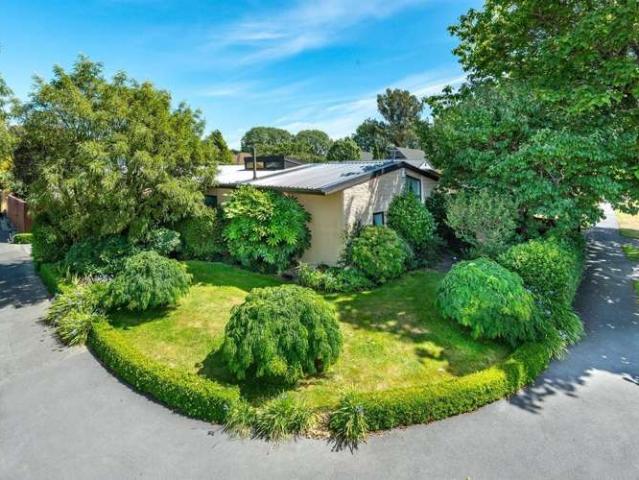 House for rent in Chaslands, Canterbury