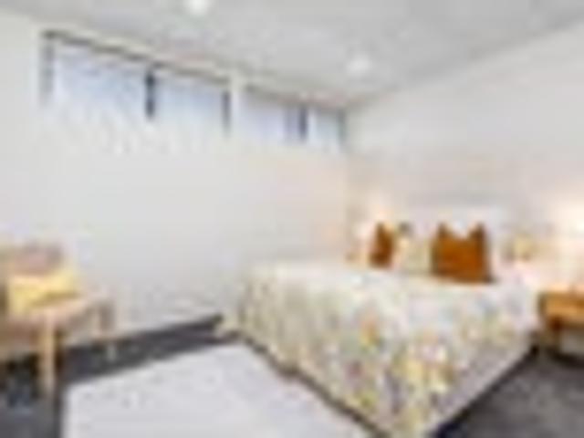 Apartment for sale in Paremoremo