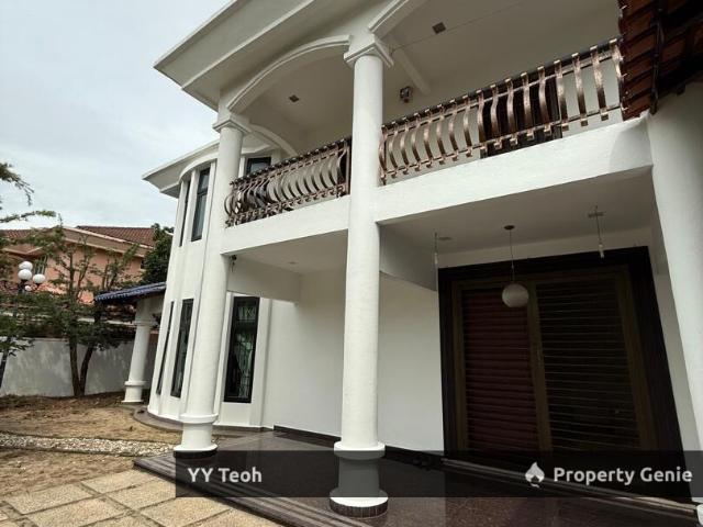 Residential House for sale in Malaka
