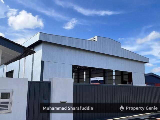 Warehouse for sale in Pahang