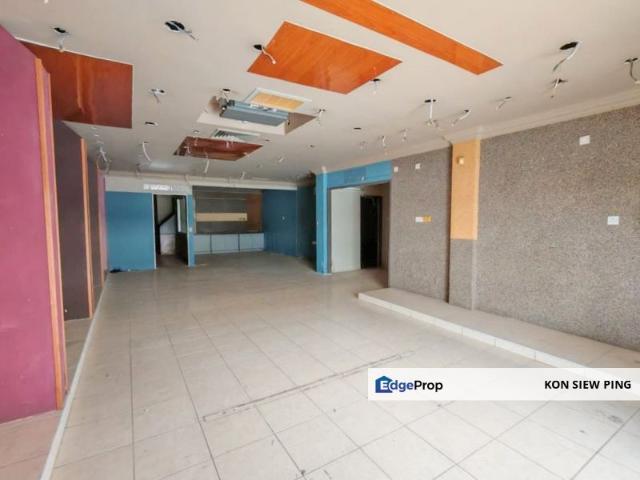Shop for rent in Kuching