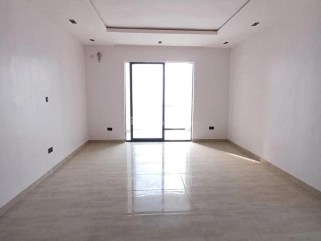 Flat for rent in Eti Osa, Lagos