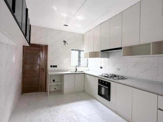 House for rent in Eti Osa, Lagos