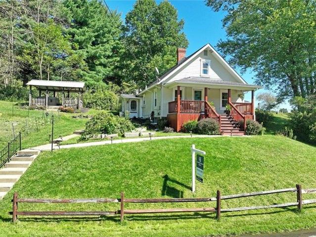 House for sale in Eighty Four, North Strabane Township