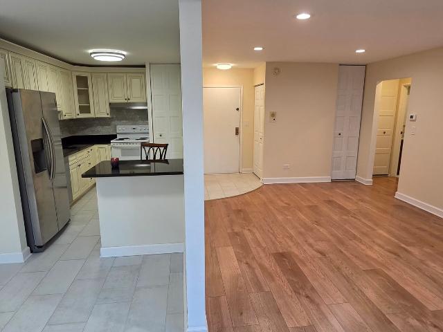 Condo for sale in Buffalo Grove, Illinois