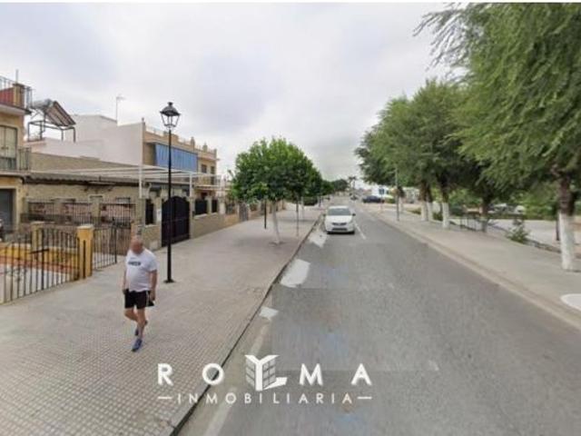 Casa en venta en La Algaba, Andalucía
