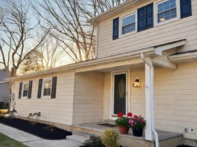 House for sale in Spotswood, New Jersey