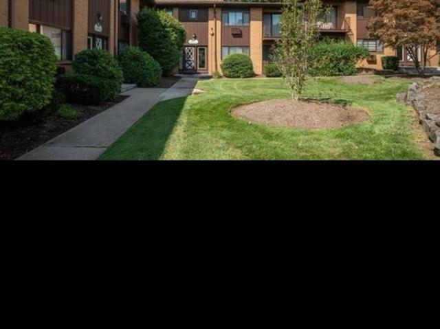 Condo for sale in Rockland, New York