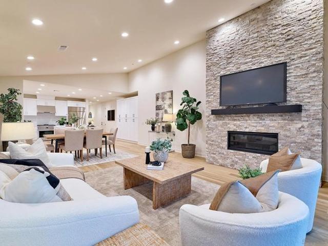 House for sale in Altadena, Los Angeles County