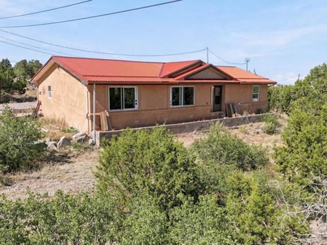 House for sale in Edgewood, New Mexico
